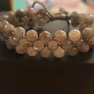 GREY CHALCEDONY STONE BRACELET